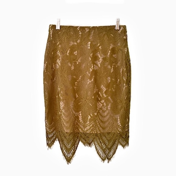 New Another Story floral lace overlay nude lined skirt Size Small - Picture 1 of 10